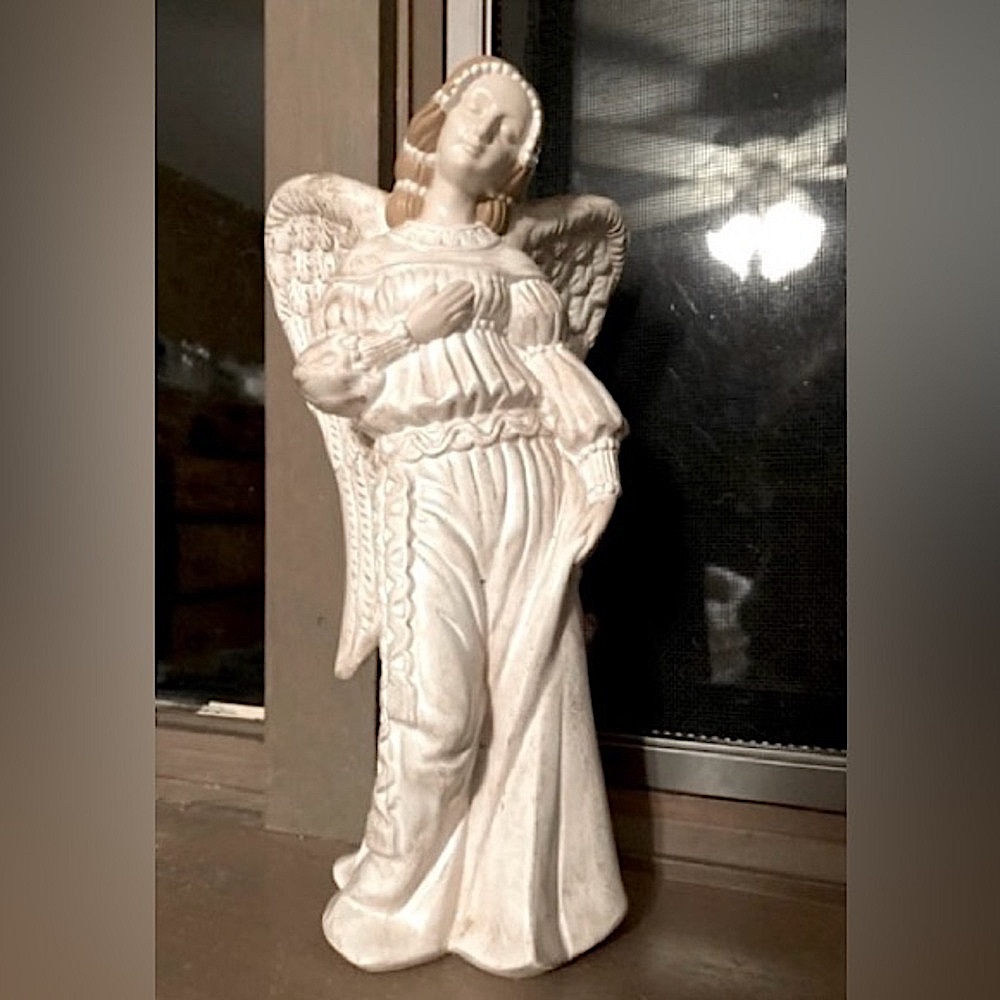 ARTISAN CRAFTED Angel HANDMADE Beautiful Guardian Christmas Gold Cream Tan White